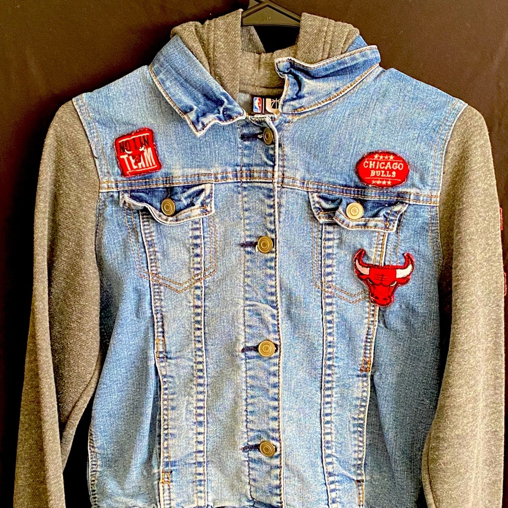 Chicago bulls hoodie Jean jacket.